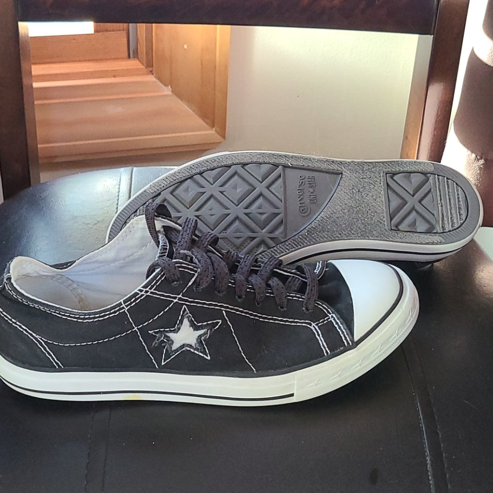 Converse One Star shoes